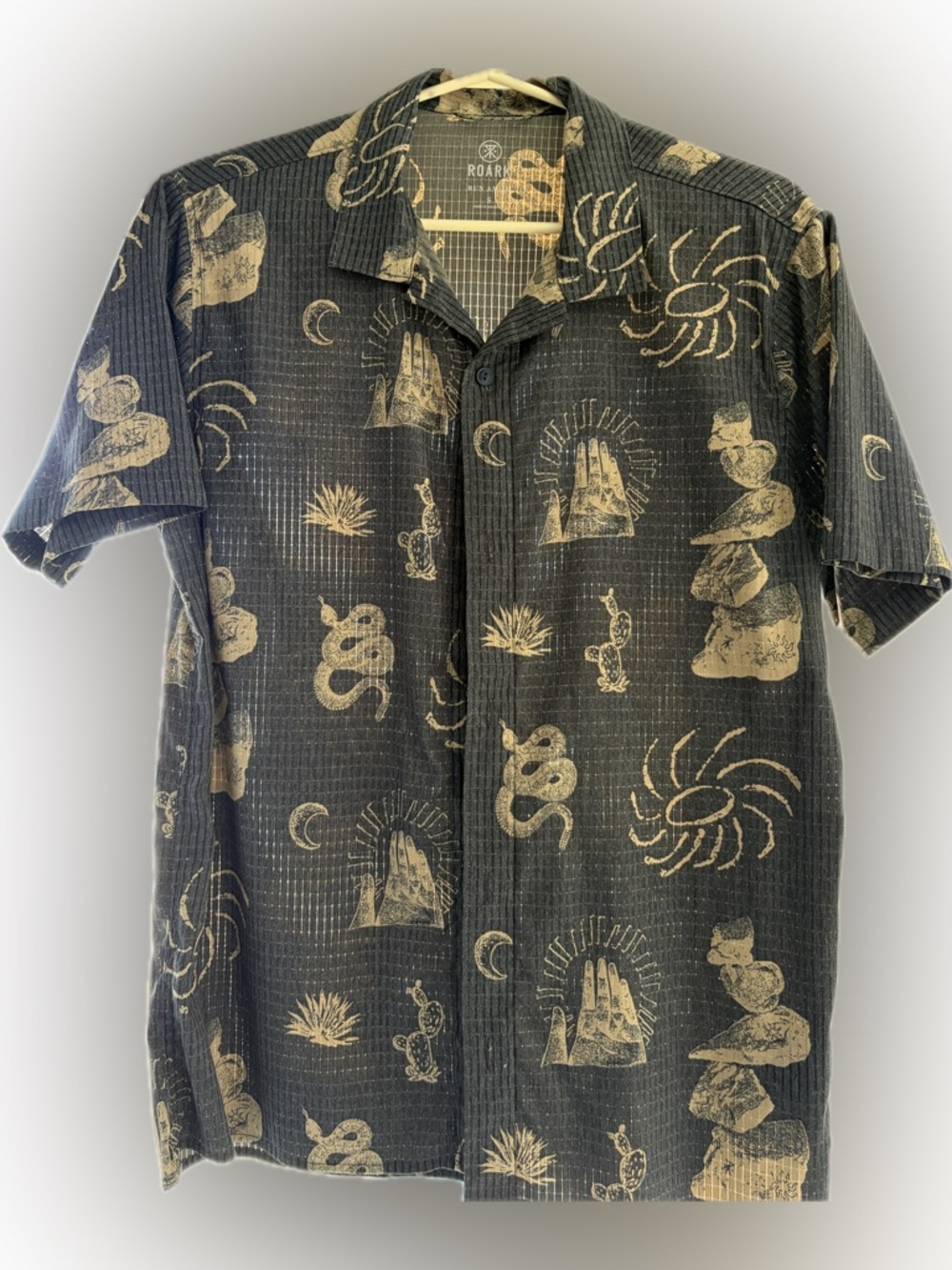 Roark Men’s Bless Up Trail Shirt - Small - Barely Used - Perforated